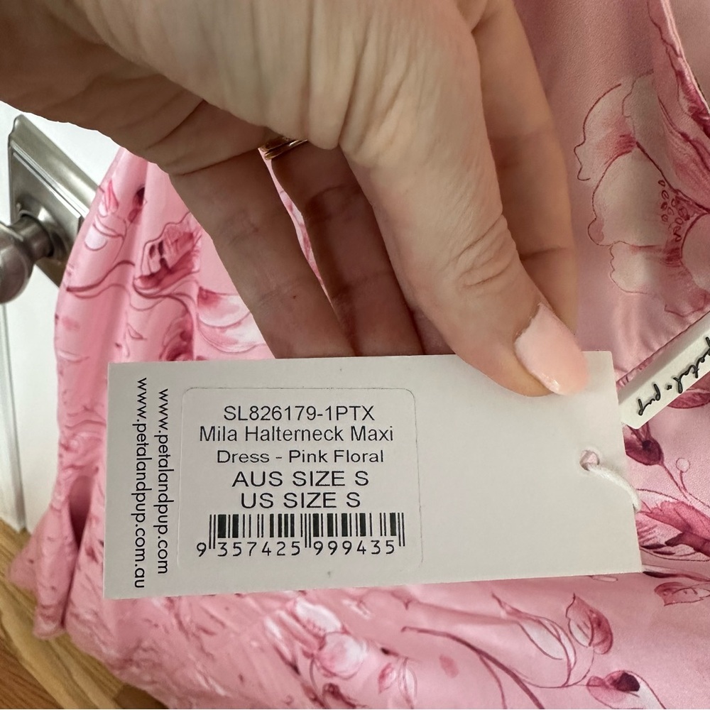 NWT Petal & Pup Mila Halter Neck Maxi Pink Floral - Picture 13 of 13